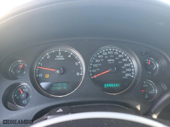 2008 Chevrolet Silverado 1500 LTZ with VIN 2GCFK13YX81177716, listed as a Copart auction lot 88589025 with 239,867 mi miles and Clean Title. Bid and sale history available at carsss.com. Image 9.