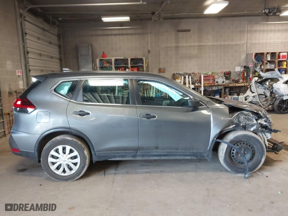 2018 Nissan Rogue S with VIN 5N1AT2MVXJC752295, listed as a IAAI auction lot 41883127 with 68,847 mi miles. Bid and sale history available at carsss.com. Image 13.