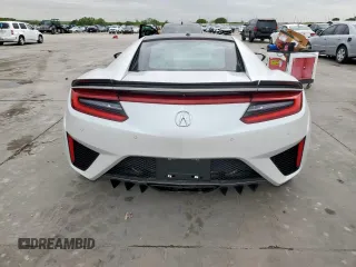 2017 Acura NSX with VIN 19UNC1B06HY000177, listed as a Copart auction lot 51662195 with 3,695 mi miles and Clean Title. Bid and sale history available at DreamBid. Image 6.