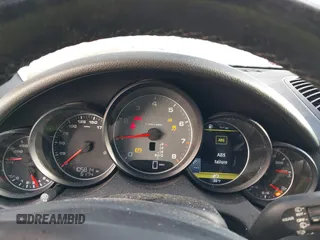 2013 Porsche Cayenne S с VIN WP1AB2A28DLA86543, выставлен на аукционе IAAI как лот 41764426 с пробегом 105 814 миль миль и . История ставок и продаж доступна на DreamBid. Изображение 7.