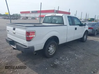 2011 Ford F-150 XL z VIN 1FTEX1CM3BFC22991, wystawiony jako IAAI lot #42134038 z przebiegiem 303 095 mil mil oraz . Historia ofert i sprzedaży dostępna na DreamBid. Obrazek 4.