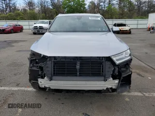 2017 Audi Q7 Premium with VIN WA1AAAF71HD043871, listed as a Copart auction lot 56669065 with 83,187 mi miles and Salvage title. Bid and sale history available at DreamBid. Image 5.