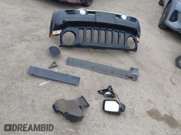 2013 Jeep Patriot Limited с VIN 1C4NJRCB4DD249890, выставлен на аукционе IAAI как лот 42246181 с пробегом 78 709 миль миль и . История ставок и продаж доступна на DreamBid. Изображение 12.