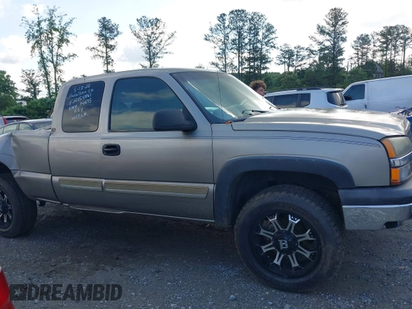 2003 Chevrolet Silverado 1500 LS с VIN 1GCEK19T53E154861, выставлен на аукционе IAAI как лот 42319205 с пробегом 289 893 миль миль и . История ставок и продаж доступна на DreamBid. Изображение 13.