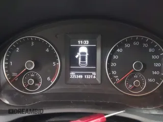 2010 Volkswagen Jetta TDI z VIN 3VWRL7AJ3AM178141, wystawiony jako IAAI lot #41467916 z przebiegiem 225 349 mil mil oraz . Historia ofert i sprzedaży dostępna na DreamBid. Obrazek 7.