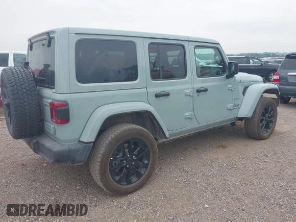 2024 Jeep Wrangler Sahara z VIN 1C4RJXP64RW233090, wystawiony jako IAAI lot #42772286 z przebiegiem 36 278 mil mil oraz . Historia ofert i sprzedaży dostępna na DreamBid. Obrazek 4.