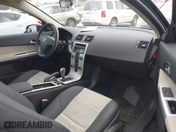 2011 Volvo C30 with VIN YV1672MK3B2213264, listed as a IAAI auction lot 41801822 with 105,715 mi miles. Bid and sale history available at carsss.com. Image 5.