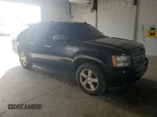 2007 Chevrolet Suburban LTZ with VIN 1GNFK163X7J252250, listed as a Copart auction lot 58479585 with 269,637 mi miles and Clean title. Bid and sale history available at DreamBid. Image 4.