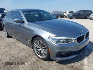 2017 BMW 5 Series 540i z VIN WBAJE5C30HG915326, wystawiony jako IAAI lot #42138937 z przebiegiem 96 105 mil mil oraz . Historia ofert i sprzedaży dostępna na DreamBid. Obrazek 1.