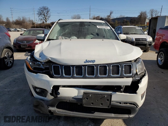 2018 Jeep Compass Latitude z VIN 3C4NJDBB5JT401315, wystawiony jako Copart lot #42822284 z przebiegiem 56 892 mil mil oraz Szkody całkowita. Historia ofert i sprzedaży dostępna na DreamBid. Obrazek 5.