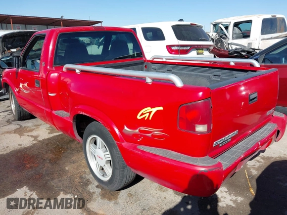 2000 GMC Sonoma SLS w/1SE Pkg with VIN 1GTCS1450Y8258079, listed as a IAAI auction lot 41510246 with 229,220 mi miles. Bid and sale history available at carsss.com. Image 3.