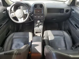 2014 Jeep Patriot Limited z VIN 1C4NJRCB3ED528619, wystawiony jako Copart lot #49765885 z przebiegiem 123 563 mil mil oraz Czysty tytuł • Clean title. Historia ofert i sprzedaży dostępna na DreamBid. Obrazek 8.