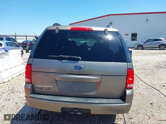 2004 Ford Explorer XLT с VIN 1FMZU73EX4UC06304, выставлен на аукционе IAAI как лот 42060816 с пробегом Не указан миль и . История ставок и продаж доступна на DreamBid. Изображение 15.