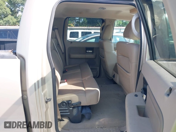 2007 Ford F-150 XLT z VIN 1FTPW12V57KC56466, wystawiony jako IAAI lot #42210478 z przebiegiem 122 212 mil mil oraz . Historia ofert i sprzedaży dostępna na DreamBid. Obrazek 8.