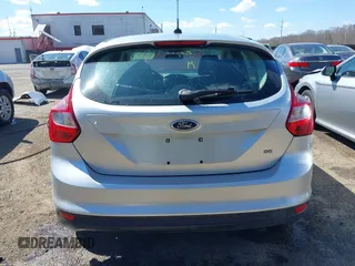 2013 Ford Focus SE with VIN 1FADP3K29DL162071, listed as a IAAI auction lot 41883318 with 170,911 mi miles. Bid and sale history available at carsss.com. Image 16.