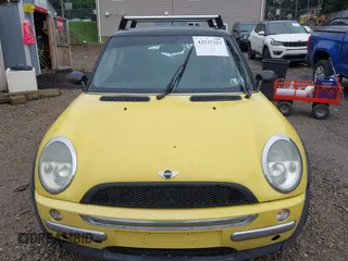 2002 MINI Hardtop with VIN WMWRC33472TC33275, listed as a IAAI auction lot 42537323 with 173,611 mi miles and . Bid and sale history available at DreamBid. Image 13.