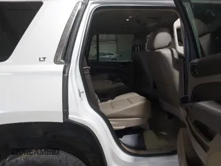 2017 Chevrolet Tahoe LT z VIN 1GNSCBKC8HR231679, wystawiony jako IAAI lot #42244271 z przebiegiem 139 222 mil mil oraz . Historia ofert i sprzedaży dostępna na DreamBid. Obrazek 8.