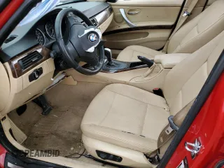 2009 BMW 3 Series 328i z VIN WBAPH77559NM28502, wystawiony jako Copart lot #51793505 z przebiegiem Nie podano mil oraz Szkoda całkowita • Salvage title. Historia ofert i sprzedaży dostępna na DreamBid. Obrazek 7.