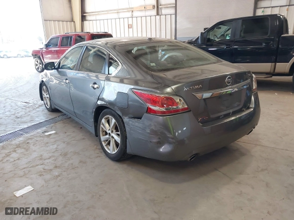 2015 Nissan Altima 2.5 with VIN 1N4AL3AP5FC256379, listed as a IAAI auction lot 41764300 with 144,339 mi miles. Bid and sale history available at carsss.com. Image 3.