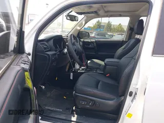 2019 Toyota 4Runner SR5 with VIN JTEBU5JR1K5725714, listed as a IAAI auction lot 42565292 with 43,826 mi miles and . Bid and sale history available at DreamBid. Image 5.