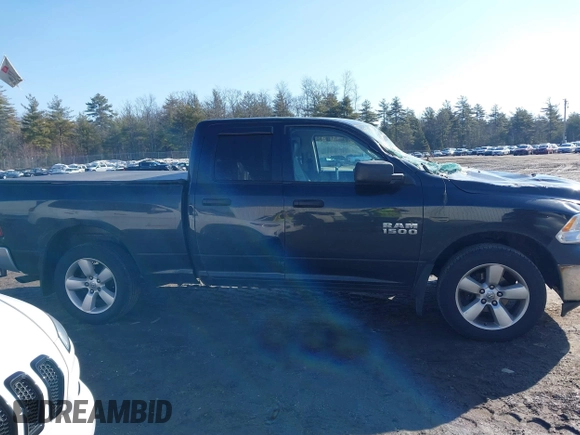 2015 Ram 1500 Express z VIN 1C6RR7FT4FS656410, wystawiony jako IAAI lot #41768601 z przebiegiem 190 044 mil mil oraz . Historia ofert i sprzedaży dostępna na DreamBid. Obrazek 13.