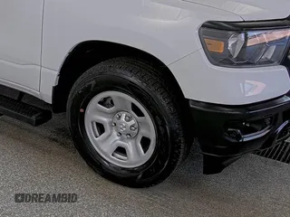 2024 Ram 1500 Tradesman с VIN 1C6RRFGG7RN221914, выставлен на аукционе IAAI как лот 42849294 с пробегом 66 миль миль и . История ставок и продаж доступна на DreamBid. Изображение 4.