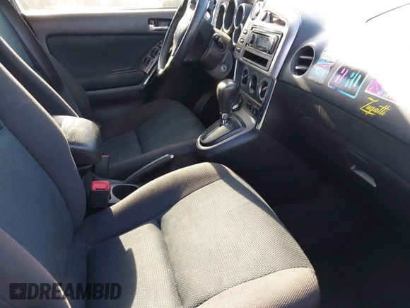 2006 Toyota Matrix STD z VIN 2T1KR32E66C615448, wystawiony jako IAAI lot #42236631 z przebiegiem 256 979 mil mil oraz . Historia ofert i sprzedaży dostępna na DreamBid. Obrazek 5.