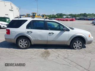 2006 Ford Freestyle SE z VIN 1FMZK01186GA55123, wystawiony jako IAAI lot #42583107 z przebiegiem 142 586 mil mil oraz . Historia ofert i sprzedaży dostępna na DreamBid. Obrazek 13.