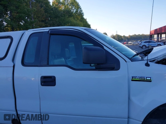 2008 Ford F-150 XL with VIN 1FTRF14W98KB87331, listed as a IAAI auction lot 40583789 with 106,402 mi miles. Bid and sale history available at carsss.com. Image 13.