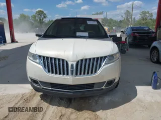 2012 Lincoln MKX with VIN 2LMDJ6JK6CBL07998, listed as a IAAI auction lot 42178485 with 196,472 mi miles and . Bid and sale history available at DreamBid. Image 12.