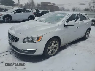 2015 Volvo S60 T5 Premier with VIN YV1612TK7F2364102, listed as a Copart auction lot 44052035 with 145,388 mi miles and Salvage Title. Bid and sale history available at carsss.com. Image 1.