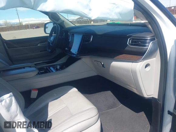 2023 Jeep Grand Wagoneer Series II с VIN 1C4SJSFP4PS556932, выставлен на аукционе IAAI как лот 41949734 с пробегом 63 281 миль миль и . История ставок и продаж доступна на DreamBid. Изображение 5.