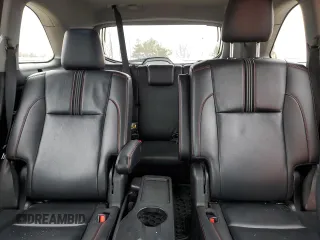 2019 Toyota Highlander SE z VIN 5TDJZRFH2KS963669, wystawiony jako Copart lot #52721595 z przebiegiem 85 366 mil mil oraz Szkoda całkowita • Salvage title. Historia ofert i sprzedaży dostępna na DreamBid. Obrazek 10.