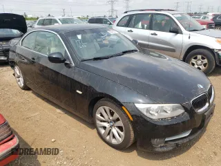 2012 BMW 3 Series 328i z VIN WBADW3C5XCE823421, wystawiony jako Copart lot #71352964 z przebiegiem 82 388 mil mil oraz Nie do naprawy • Non repairable. Historia ofert i sprzedaży dostępna na DreamBid. Obrazek 4.