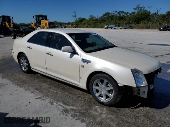 2008 Cadillac STS RWD z VIN 1G6DW67V280161534, wystawiony jako Copart lot #49508195 z przebiegiem 201 620 mil mil oraz Szkoda całkowita • Salvage title. Historia ofert i sprzedaży dostępna na DreamBid. Obrazek 4.