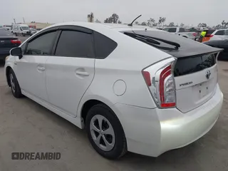 2015 Toyota Prius Four with VIN JTDKN3DU4F0465818, listed as a IAAI auction lot 42098190 with 186,911 mi miles. Bid and sale history available at carsss.com. Image 3.