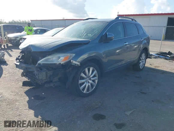 2010 Mazda CX-9 Grand Touring with VIN JM3TB3MV3A0220398, listed as a IAAI auction lot 41796315 with 207,635 mi miles. Bid and sale history available at carsss.com. Image 18.