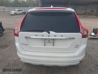 2016 Volvo XC60 T5 Platinum with VIN YV4612RM2G2788557, listed as a IAAI auction lot 41893917 with 95,257 mi miles. Bid and sale history available at carsss.com. Image 17.