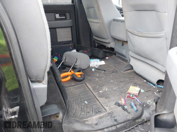 2014 Ford F-150 XL with VIN 1FTFW1ET8EKD54328, listed as a IAAI auction lot 41433351 with 272,821 mi miles and . Bid and sale history available at carsss.com. Image 8.