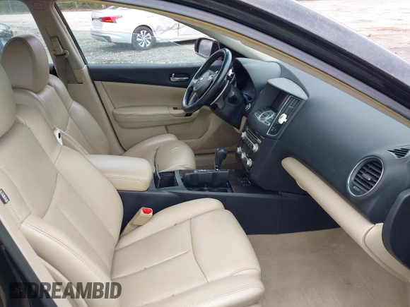 2014 Nissan Maxima SV with VIN 1N4AA5AP4EC450269, listed as a IAAI auction lot 42176963 with 132,205 mi miles and . Bid and sale history available at DreamBid. Image 5.