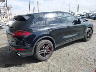 2016 Porsche Cayenne z VIN WP1AA2A21GKA13124, wystawiony jako IAAI lot #41698986 z przebiegiem 73 984 mil mil oraz . Historia ofert i sprzedaży dostępna na DreamBid. Obrazek 4.