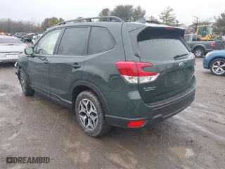 2023 Subaru Forester Premium with VIN JF2SKAEC1PH449938, listed as a IAAI auction lot 41564633 with 20,524 mi miles. Bid and sale history available at carsss.com. Image 3.