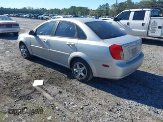 2008 Suzuki Forenza z VIN KL5JD56Z38K834698, wystawiony jako IAAI lot #40927796 z przebiegiem 187 973 mil mil oraz . Historia ofert i sprzedaży dostępna na DreamBid. Obrazek 3.