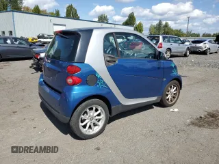 2009 Smart fortwo Pure z VIN WMEEJ31X09K252835, wystawiony jako Copart lot #69117994 z przebiegiem 15 697 mil mil oraz Szkoda całkowita • Salvage title. Historia ofert i sprzedaży dostępna na DreamBid. Obrazek 3.