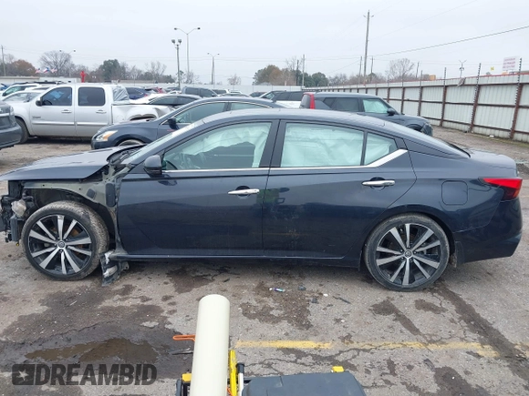 2020 Nissan Altima Platinum with VIN 1N4BL4FV1LC154526, listed as a IAAI auction lot 41423615 with 105,503 mi miles and . Bid and sale history available at carsss.com. Image 15.