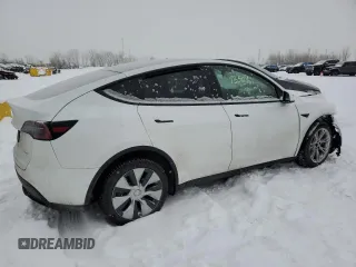 2022 Tesla Model Y Long Range with VIN 7SAYGDEE4NF433617, listed as a Copart auction lot 42585975 with 93,949 mi miles and Salvage Title. Bid and sale history available at carsss.com. Image 3.