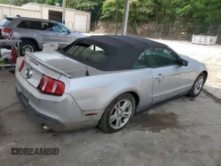 2010 Ford Mustang V6 с VIN 1ZVBP8EN8A5168378, выставлен на аукционе Copart как лот 59403315 с пробегом 221 679 миль миль и Чистый • Clean title. История ставок и продаж доступна на DreamBid. Изображение 3.
