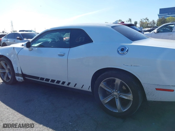 2015 Dodge Challenger SXT Plus with VIN 2C3CDZBG9FH717750, listed as a IAAI auction lot 41797958 with 189,139 mi miles. Bid and sale history available at carsss.com. Image 14.