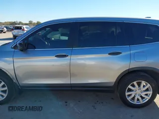 2019 Honda Pilot LX with VIN 5FNYF5H14KB029906, listed as a IAAI auction lot 40859425 with 77,920 mi miles. Bid and sale history available at carsss.com. Image 15.