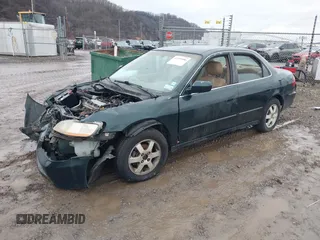 2000 Honda Accord SE z VIN 1HGCG5672YA083142, wystawiony jako IAAI lot #41499986 z przebiegiem Nie podano mil oraz . Historia ofert i sprzedaży dostępna na DreamBid. Obrazek 2.